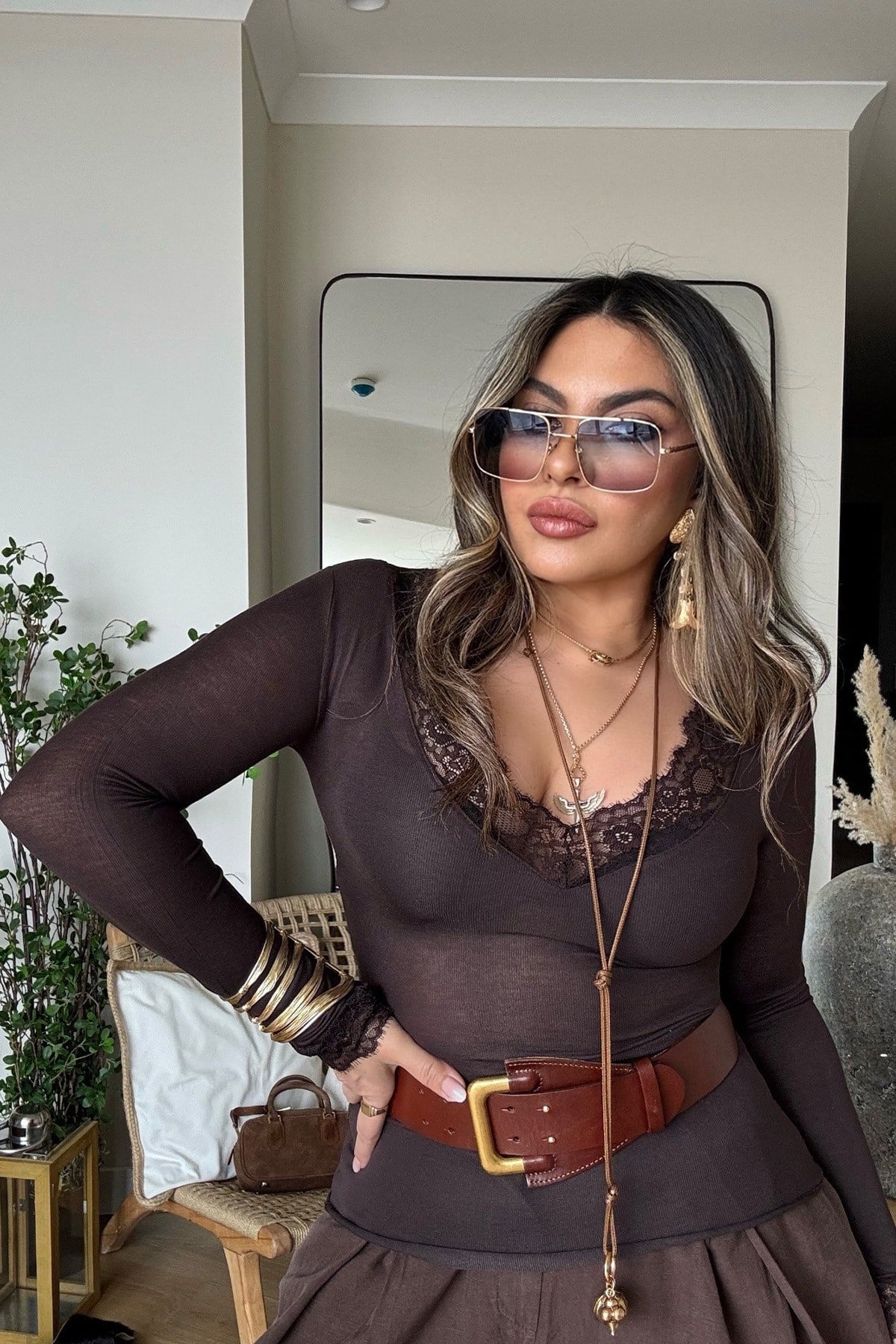 Oysho Model Dantel Detaylı Yarı Transparan Bluz Acı Kahve
