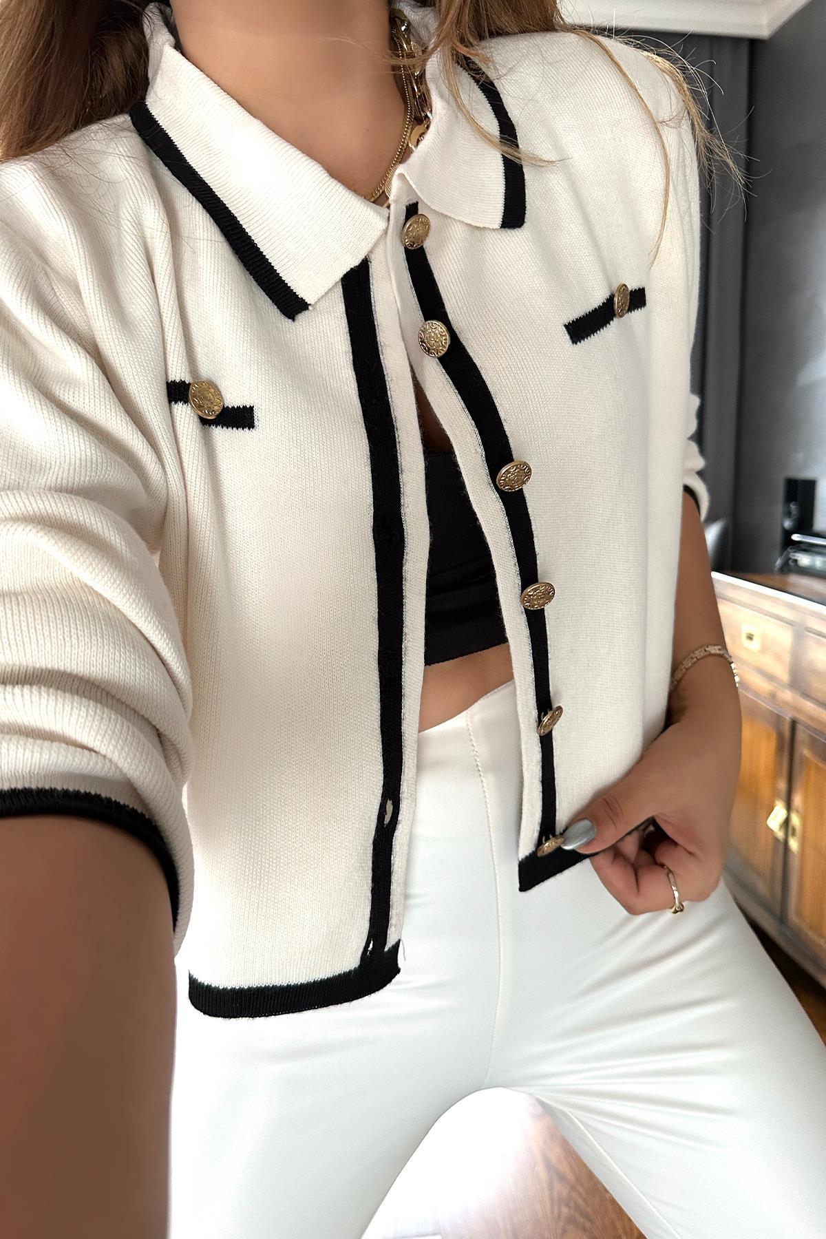 Polo Yaka Gold Düğmeli Hırka Ekru