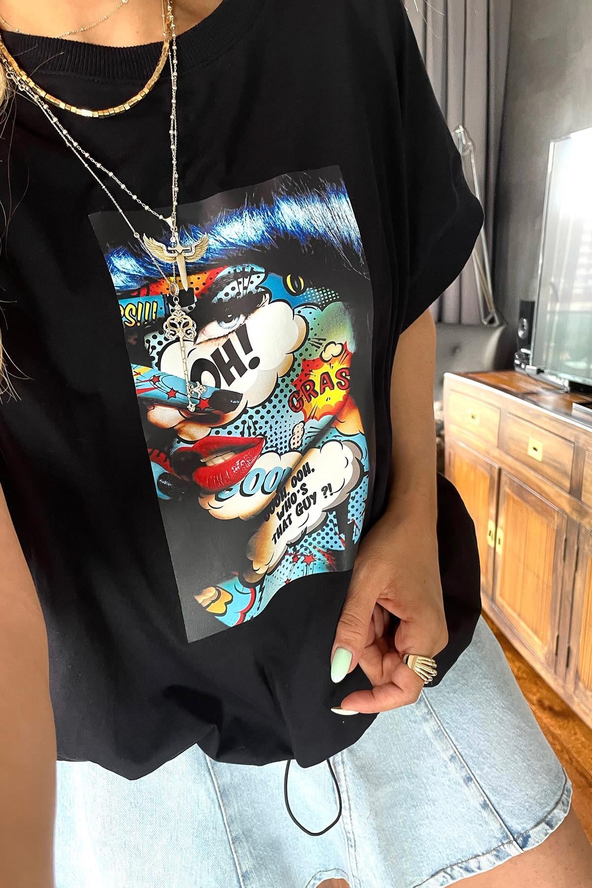 Pop-up Desen Büzgülü Tshirt Siyah