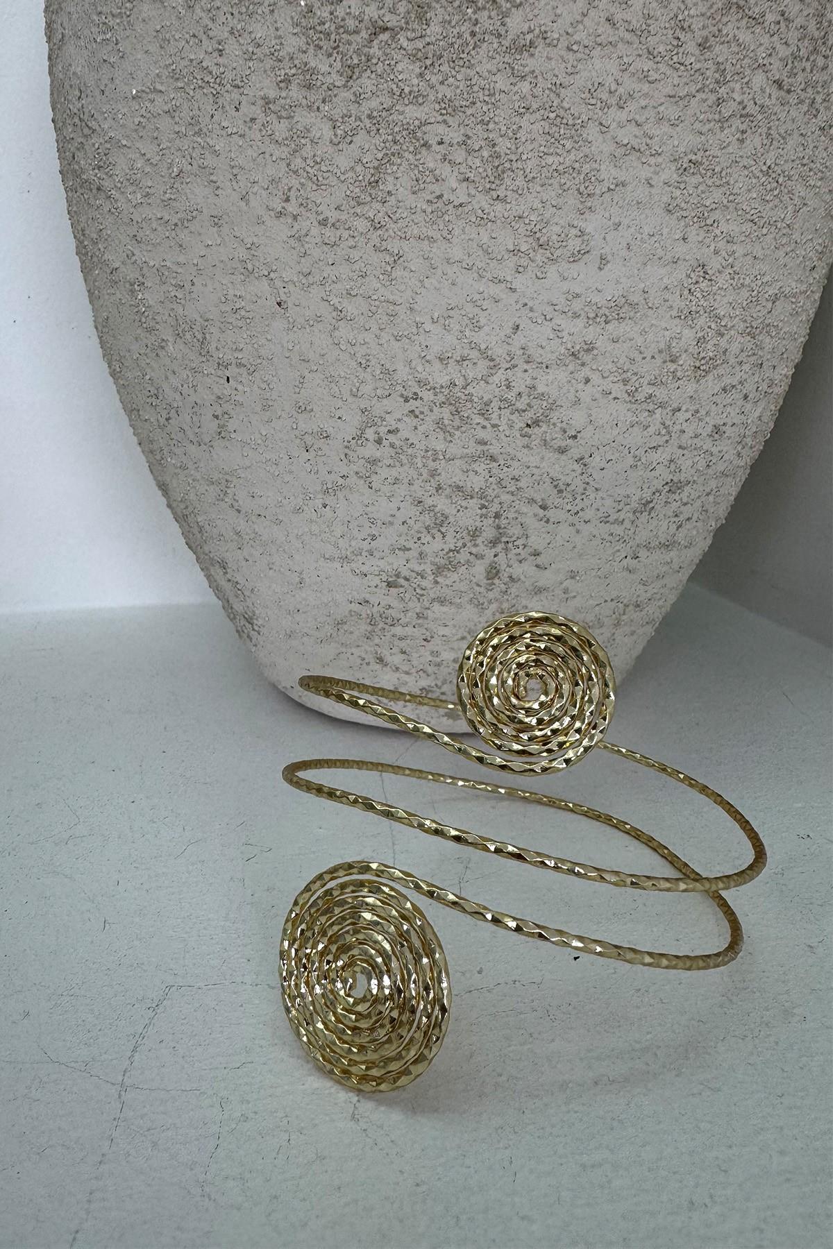 Spiral Döngü Bileklik Gold