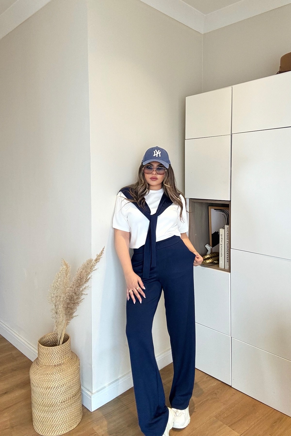 Tasarım Model Modal Takım Lacivert