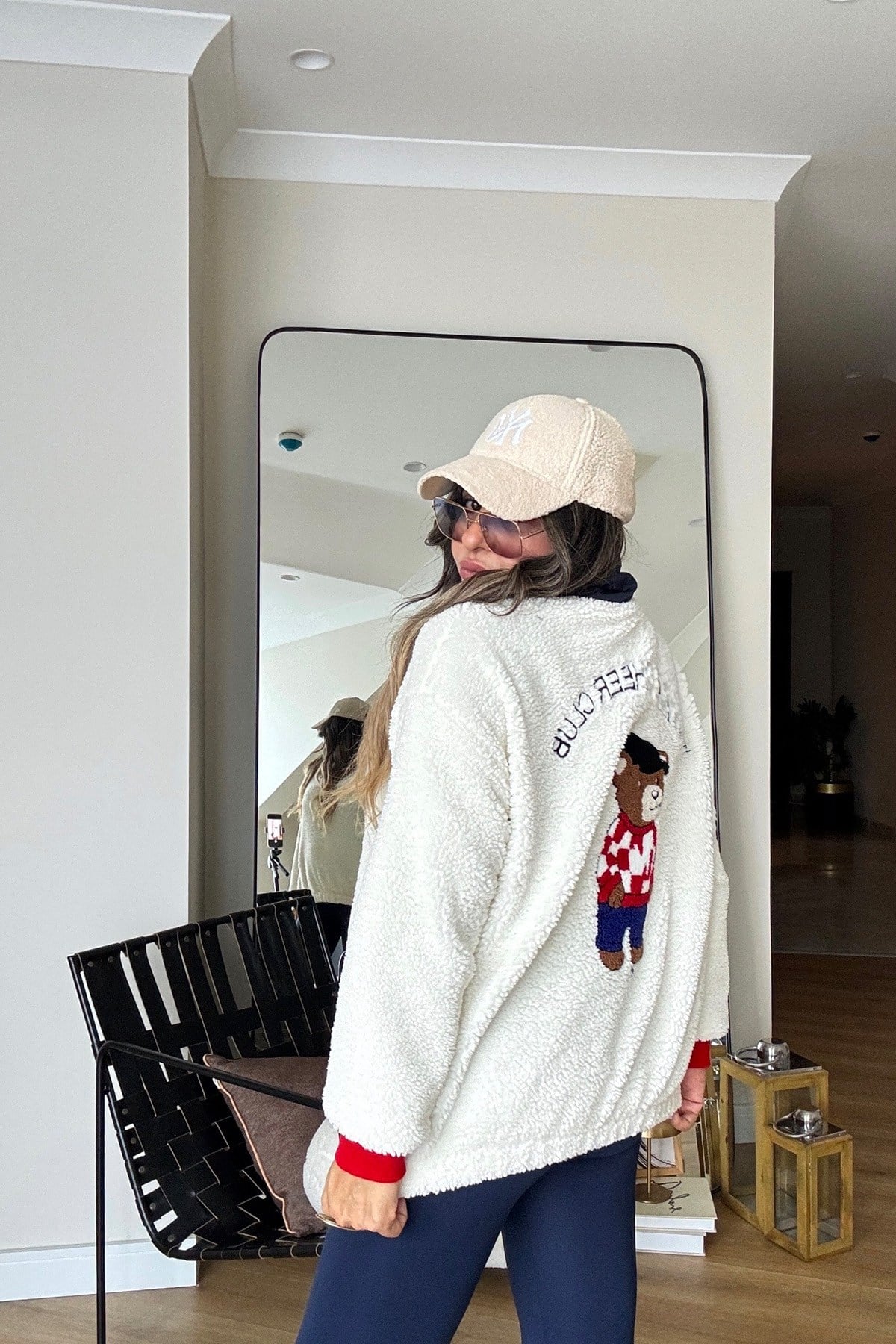 Teddy Club Ayıcık Nakışlı Peluş Sweatshirt Ekru