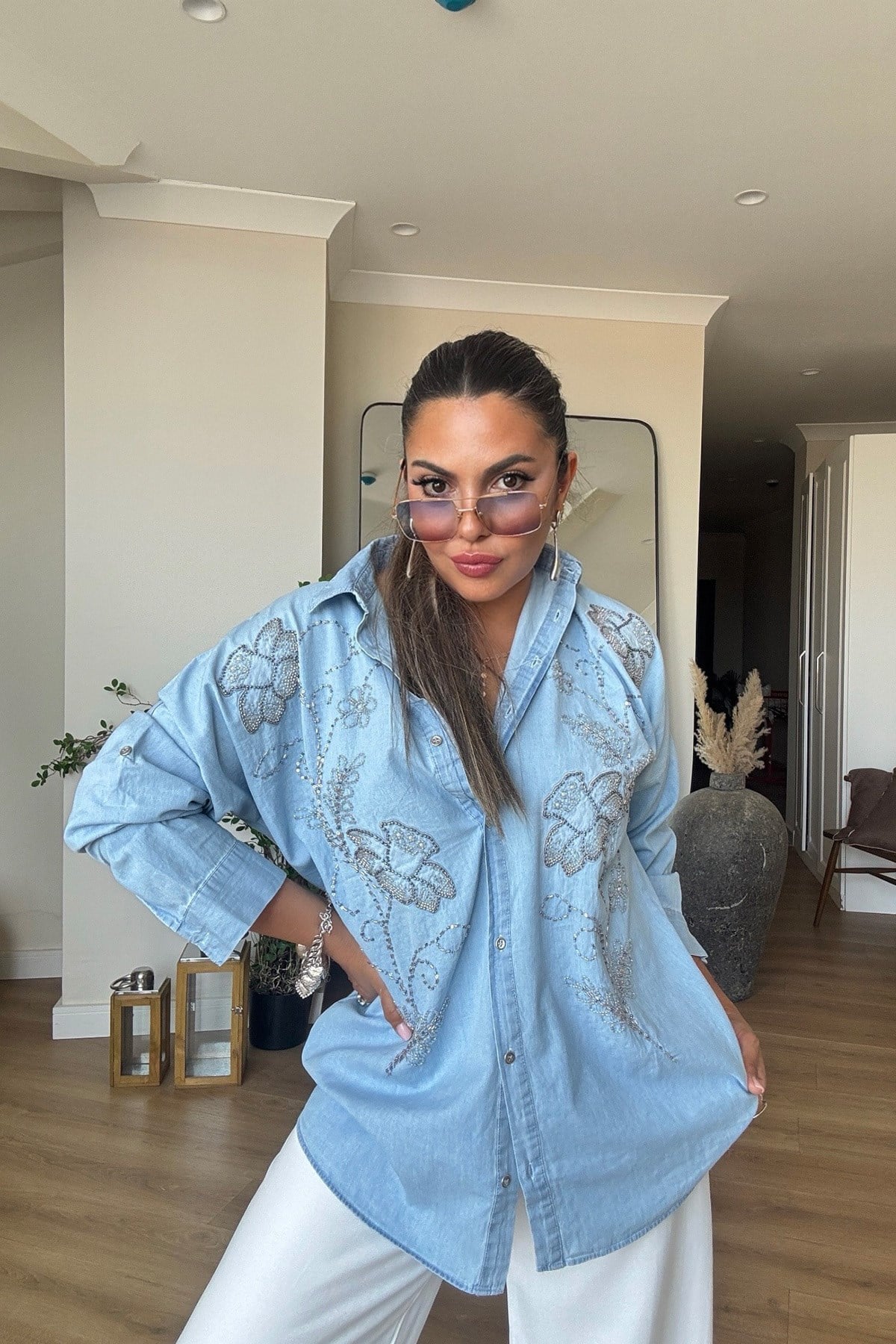 Tencel Denim Boncuk İşlemeli Gömlek Açık Mavi