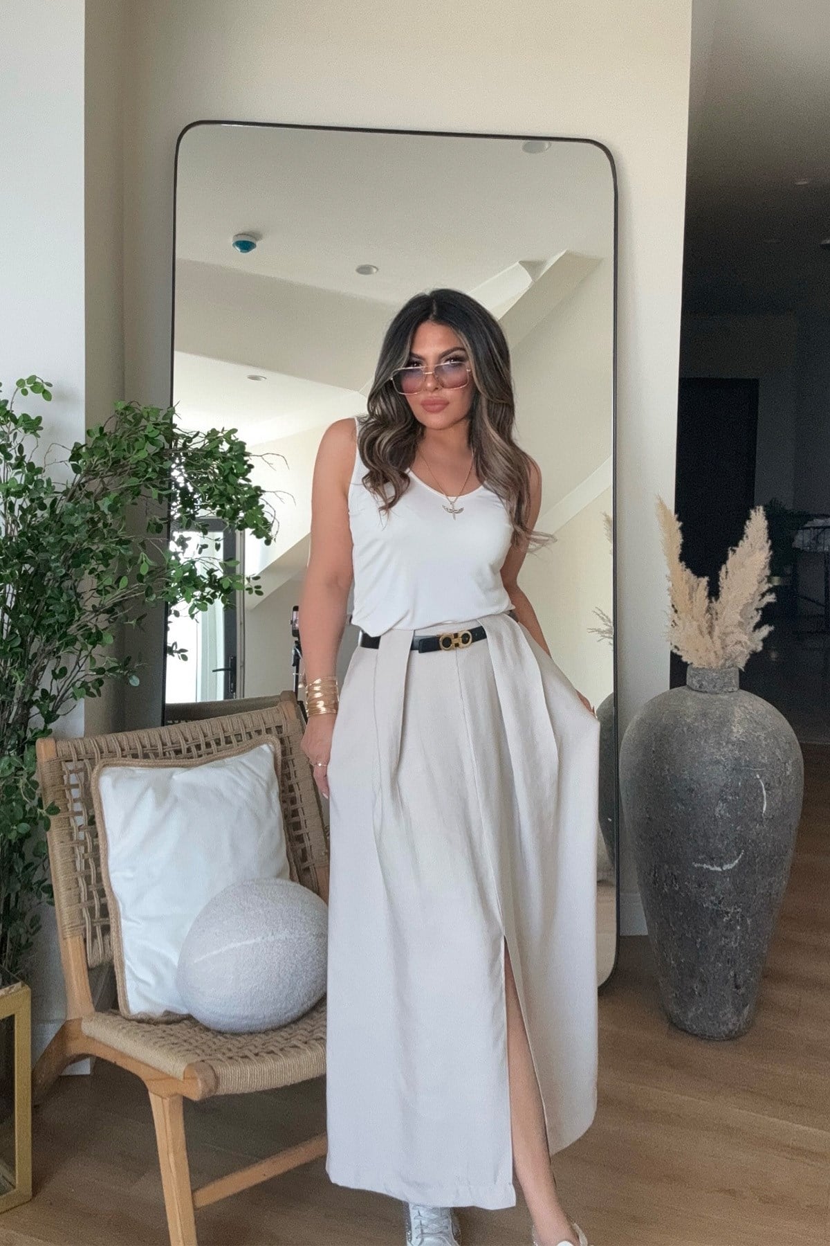 Tencel Kumaş Bel Detaylı Yırtmaçlı Etek Taş