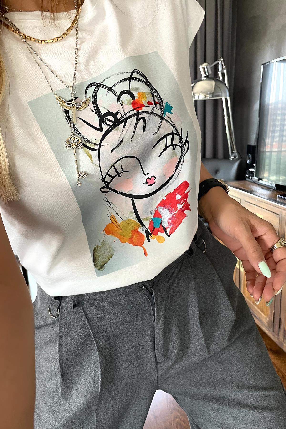 Topuz Saçlı Kız Tshirt Ekru