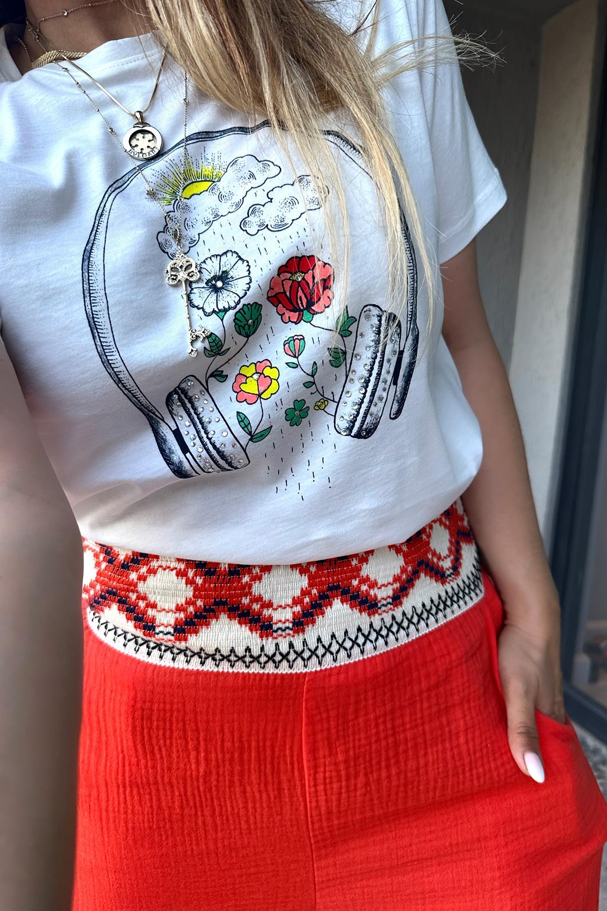 Troklu Kulaklık Figürlü Tshirt Ekru