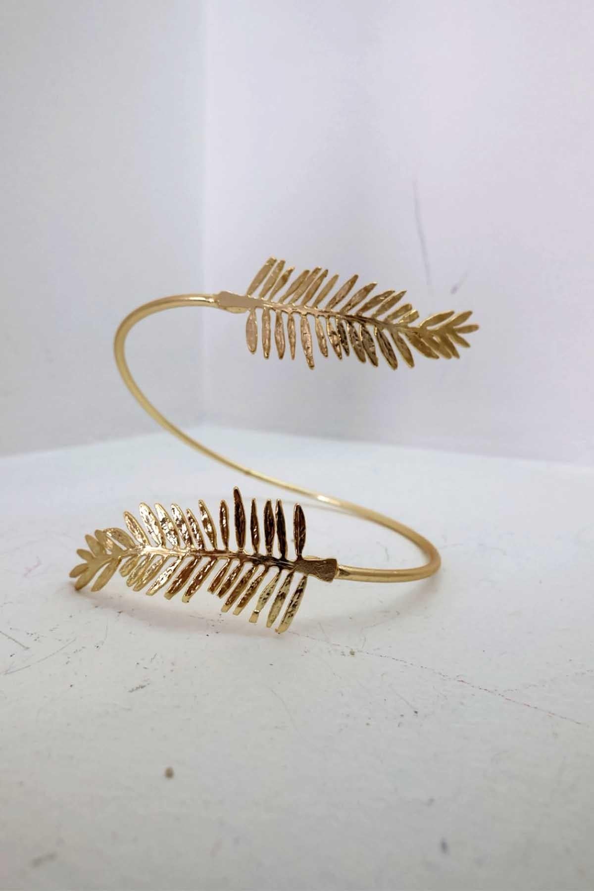Yaprak Esintisi Bileklik Gold