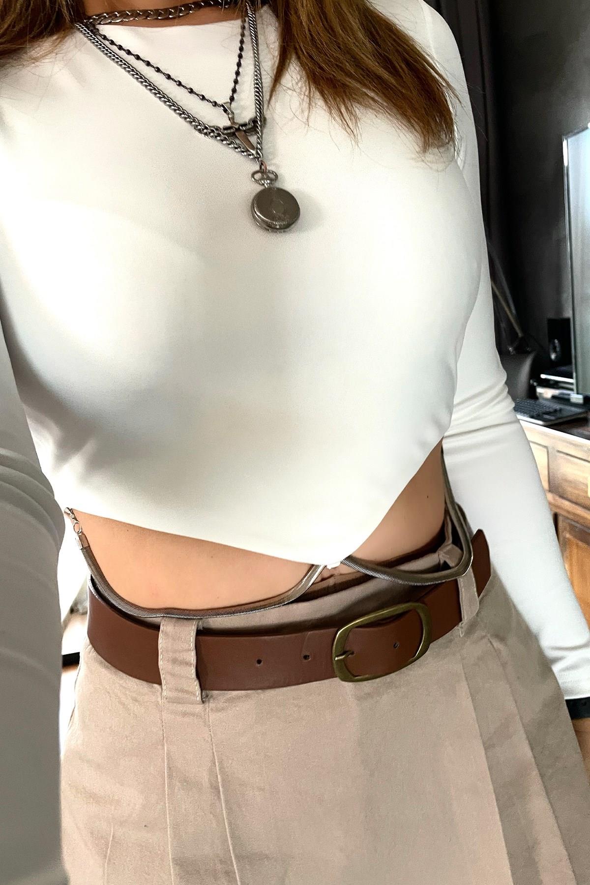 Zincir Detaylı Crop Bluz Ekru