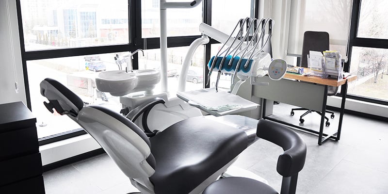 Diş Kliniğinize Sarf Malzemesi Alırken Nelere Dikkat Etmelisiniz?