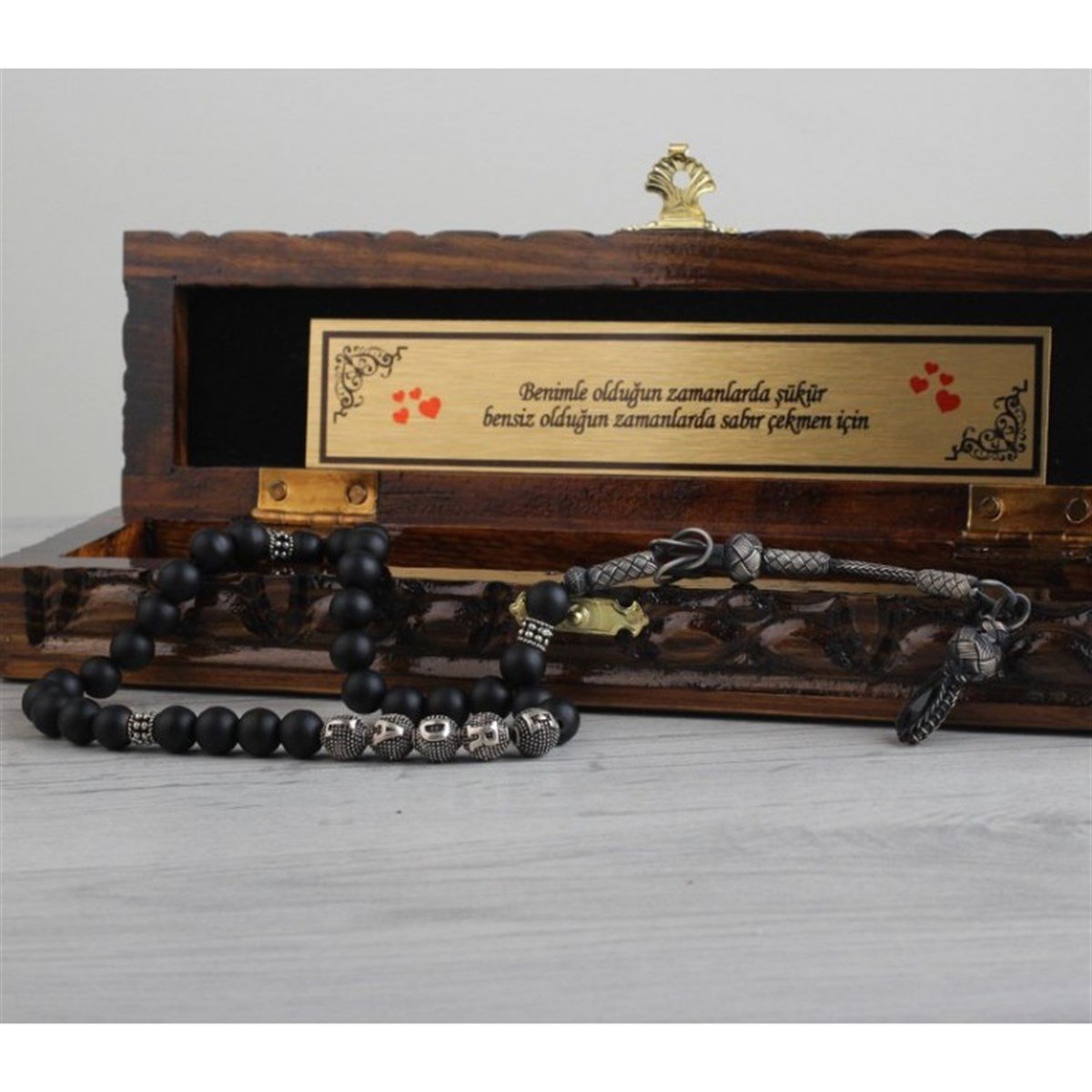 1000 Ayar Kazaz Püsküllü İsim Yazılı Mat Oniks Taşlı Tesbih