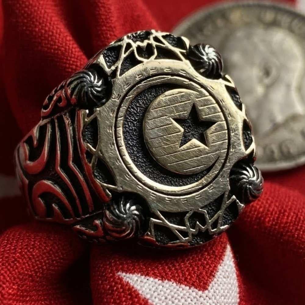 Ay Yıldız İşlemeli Kenar Motifli Gümüş YüzükTaşsız Yüzükler