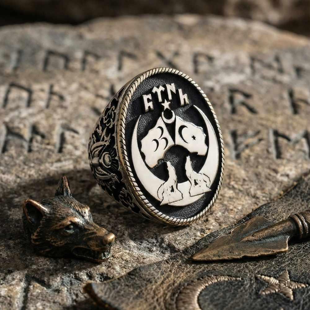 Bozkurt Bayrak Motifli Gümüş Erkek YüzükBozkurt Yüzükleri