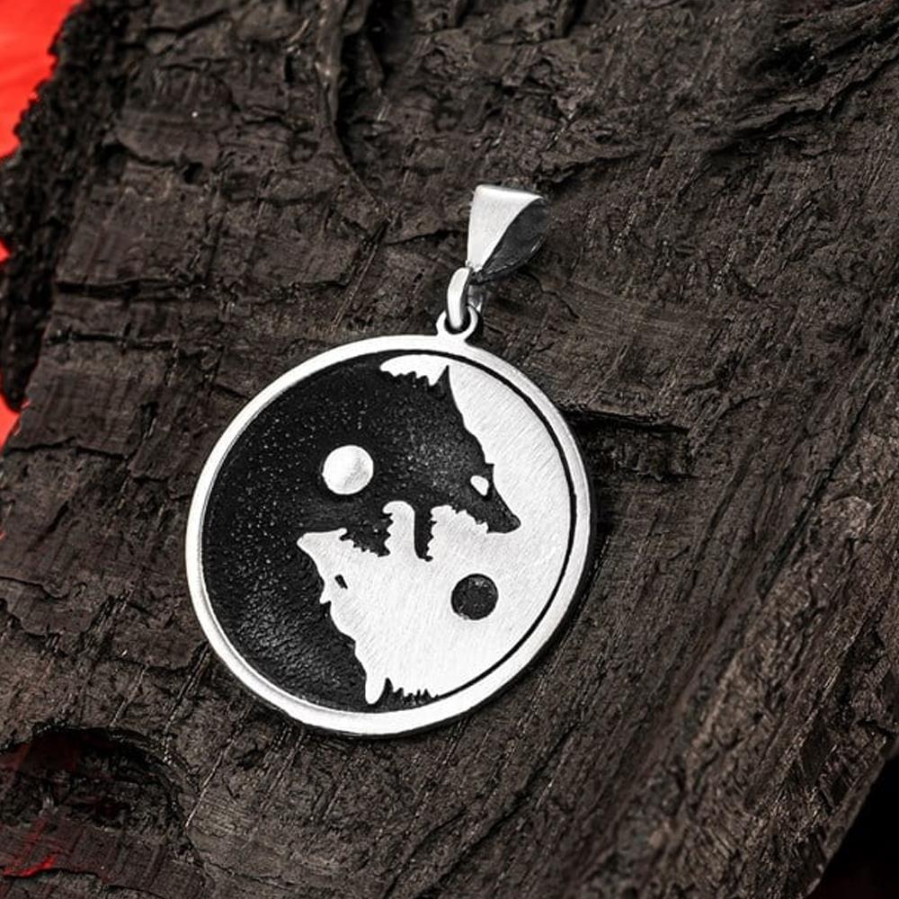Bozkurt Üzeri Yin Yang Motifli Gümüş Kolye UcuKolye Ucu