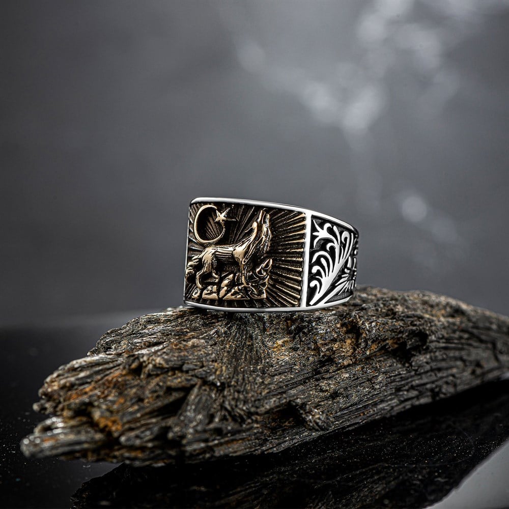 Bozkurtlu Yanları Osmanlı İşlemeli Gümüş Yüzük