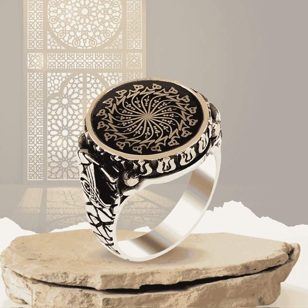 Hiç Yazılı Mineli Kenarları Lale Figürlü Gümüş Erkek YüzükHiç Yazılı Yüzük