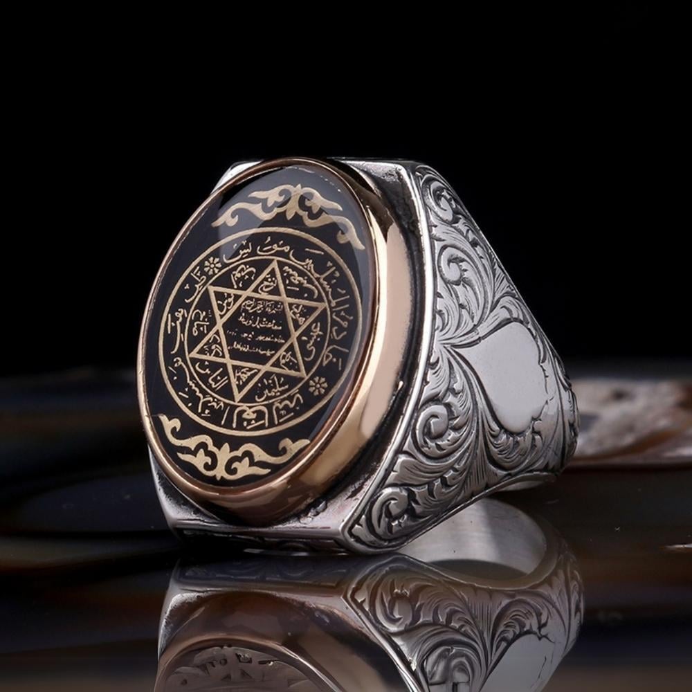 Kalem Detaylı Siyah Mineli Mührü Süleyman Gümüş YüzükSüleyman Mührü Yüzükler