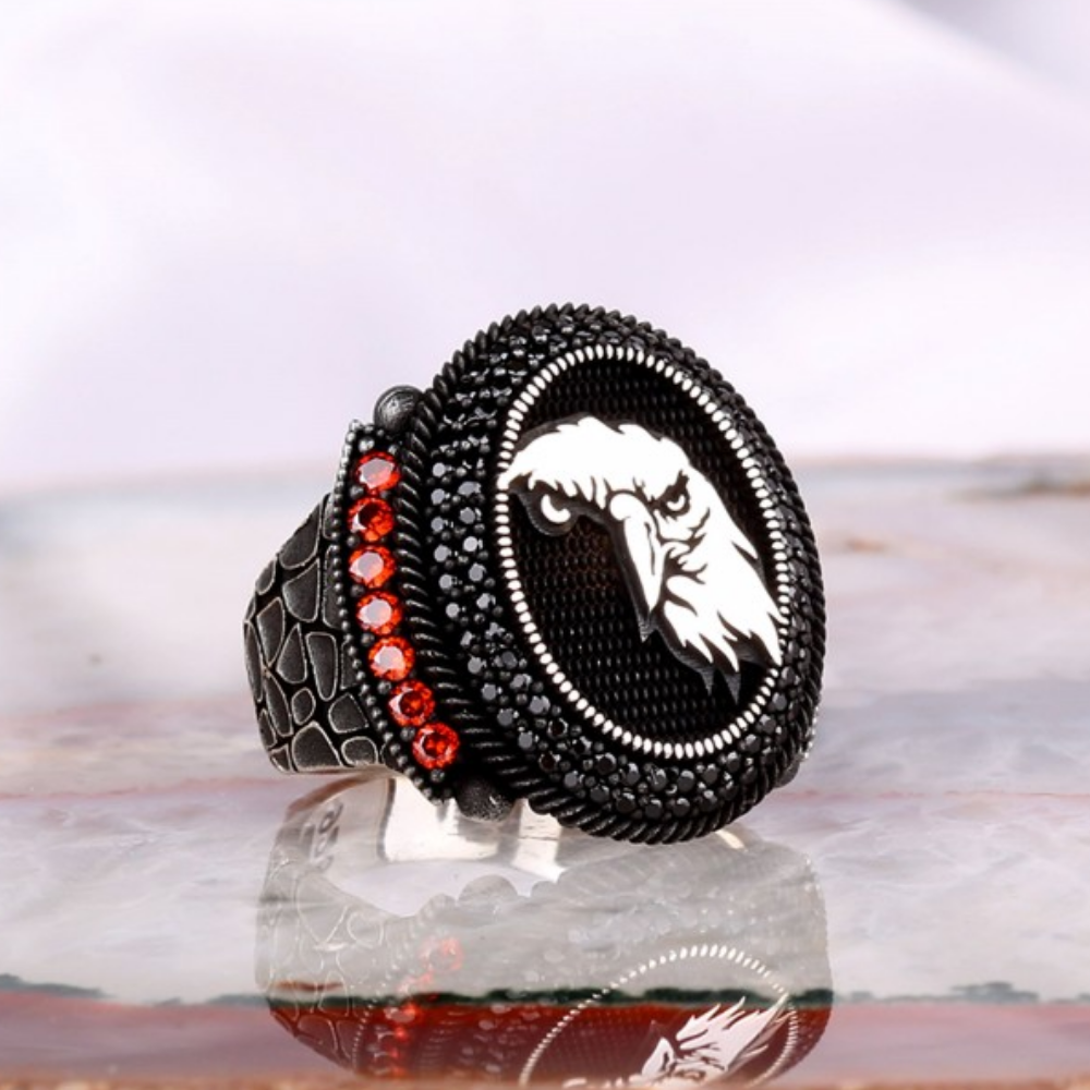 Kartal İşlemeli Kırmızı Zirkon Taşlı Gümüş Yüzük