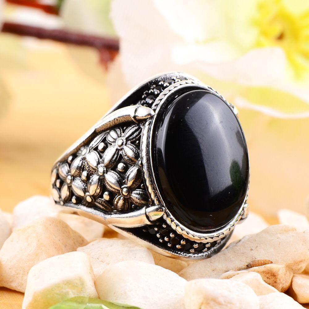 Oniks Taşlı Selçuklu Motifli Gümüş Erkek Yüzük