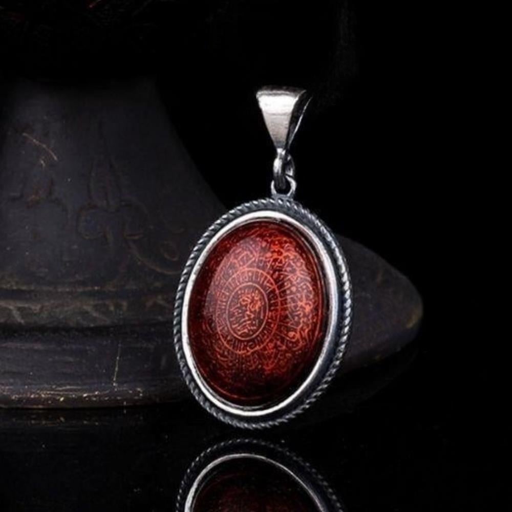 Oval Kesim Kırmızı İnşirah Gümüş Kolye UcuKolye Ucu