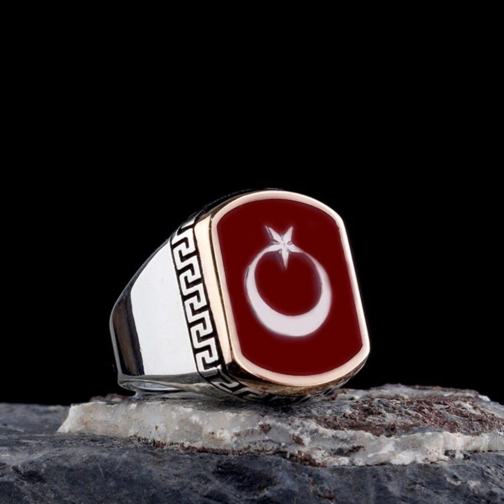 Türk Bayrağı İşlemeli Mineli Gümüş Erkek YüzükAy Yıldız Yüzük