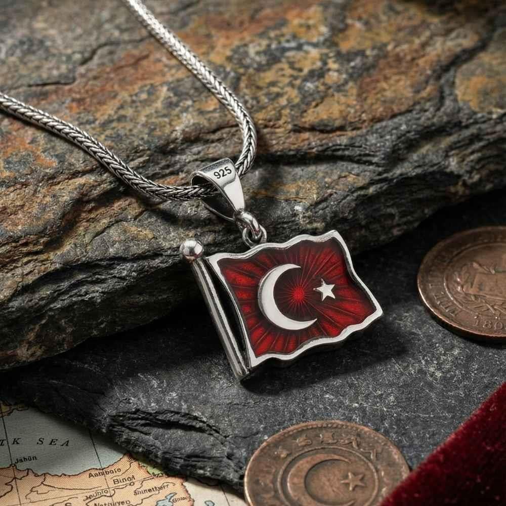 Türk Bayrağımız Gümüş KolyeAy Yıldız Kolye