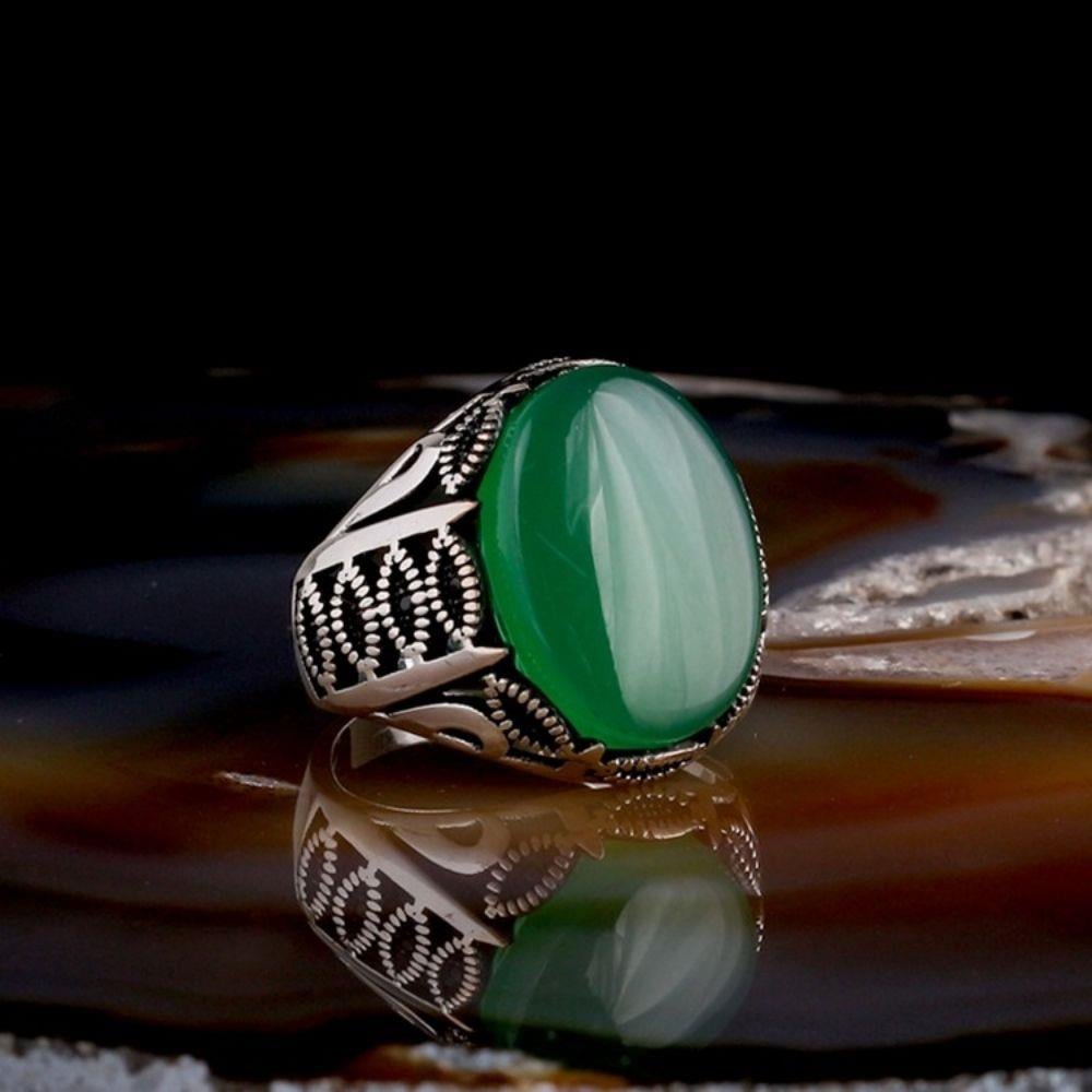 Yeşil Akik Taşlı Oval Model 925 Ayar Gümüş Erkek Yüzük
