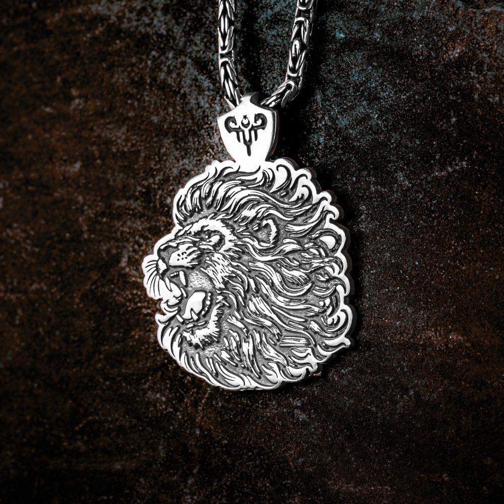 Yırtıcı Aslan Model Gümüş Kolye