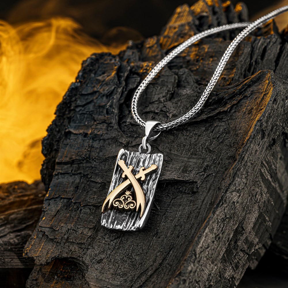 Zemin Üzerine Çift Zülfikar Kılıcı Gümüş Kolye