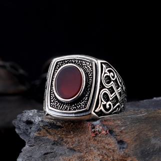 925 Ayar Gümüş Oval Akik Taşlı Desen Motifli Erkek YüzükAkik Taşlı Yüzükler