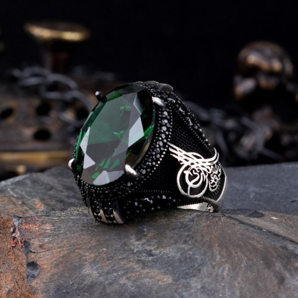 925 Ayar Gümüş Yeşil Renk Zirkon Taşlı Tuğra Model YüzükTuğra Yüzük