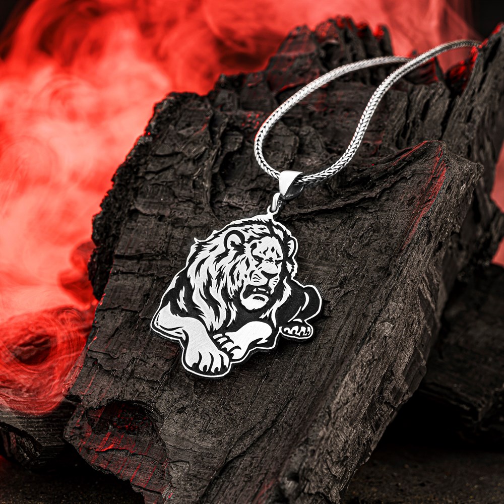 Aslan Figürü Gümüş Kolye