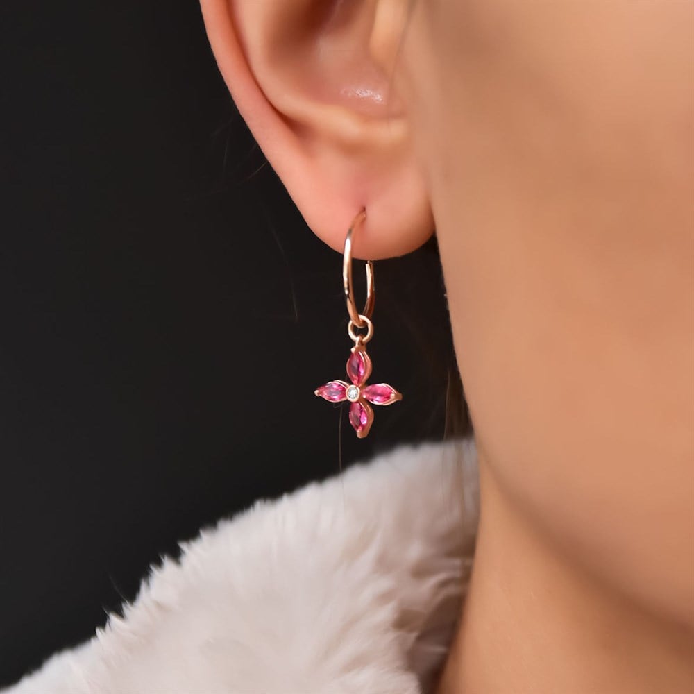 Fuşya Zirkon Taşlı Çiçek Sallantılı Küpe Rose