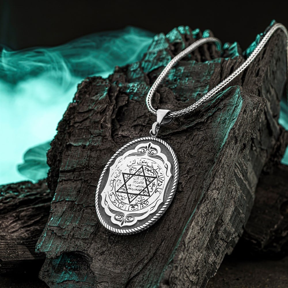 Hz. Süleyman Mührü Motifli Gümüş Kolye