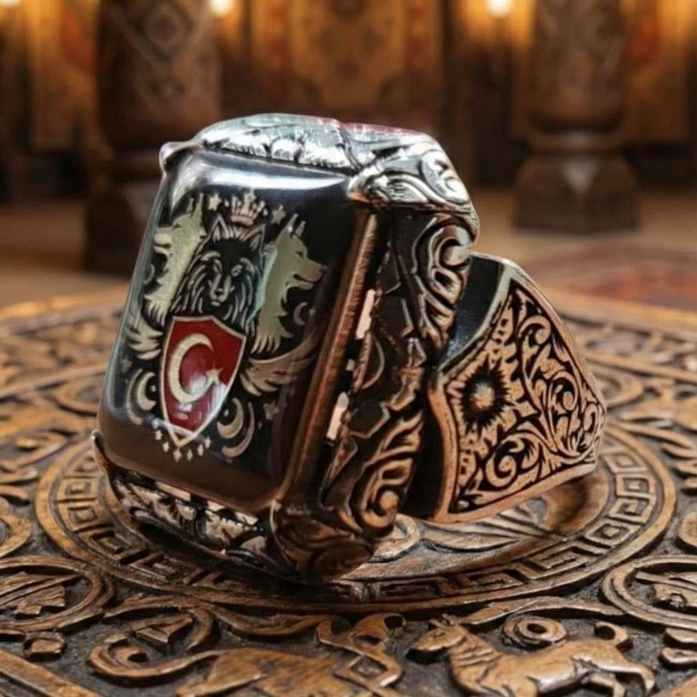 Kalem İşlemeli Ay Yıldız Bozkurt Gümüş YüzükAy Yıldız Yüzükler