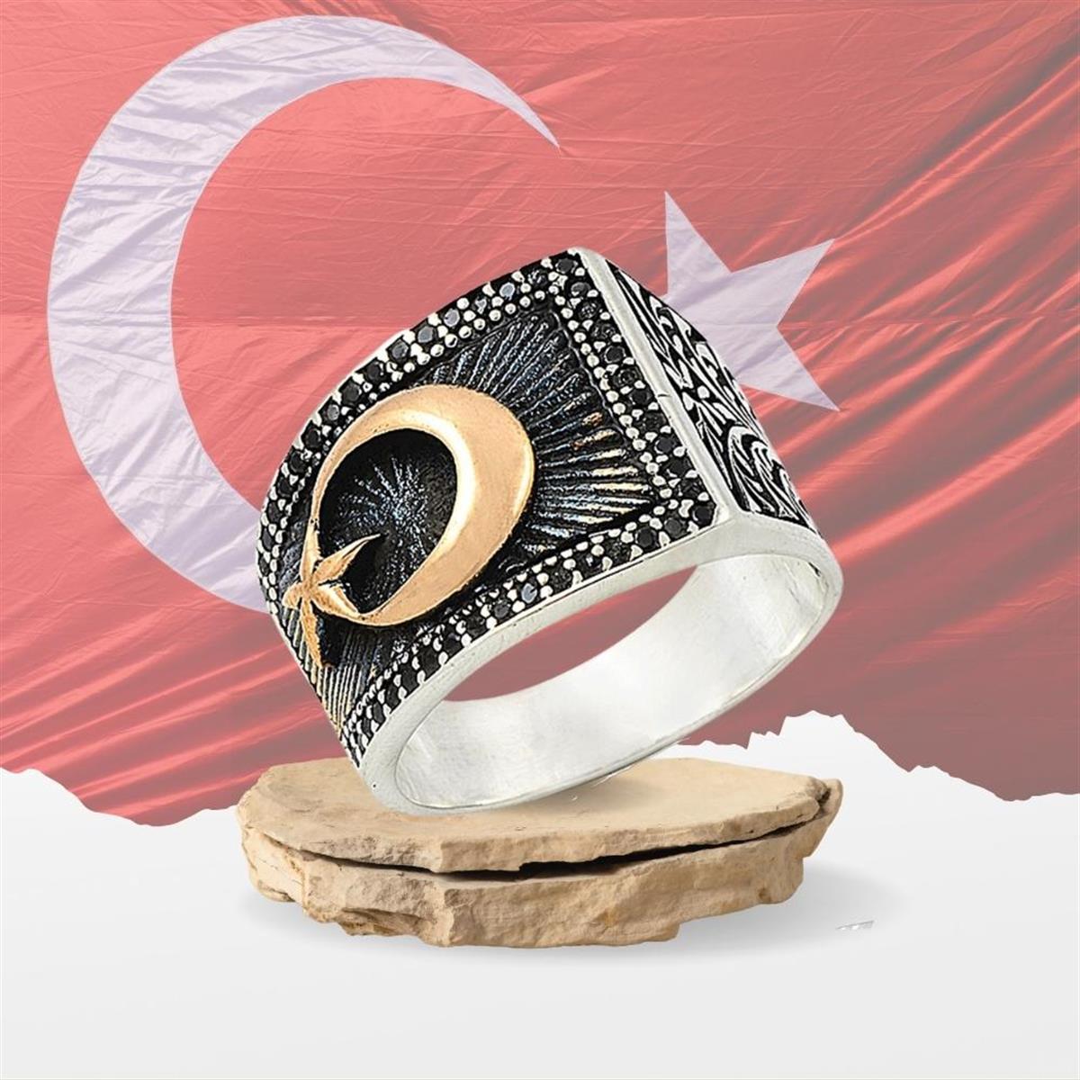 Kenarı Siyah Zirkon Taşlı Ay Yıldız Motifli Gümüş Erkek Yüzük