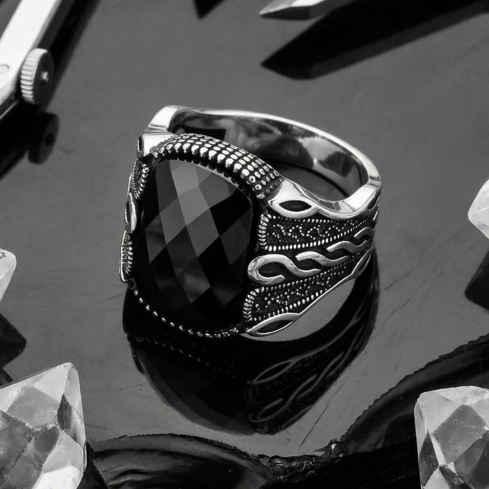 Kesme Zirkon Taşlı Gümüş Erkek YüzükZirkon Taşlı Yüzükler