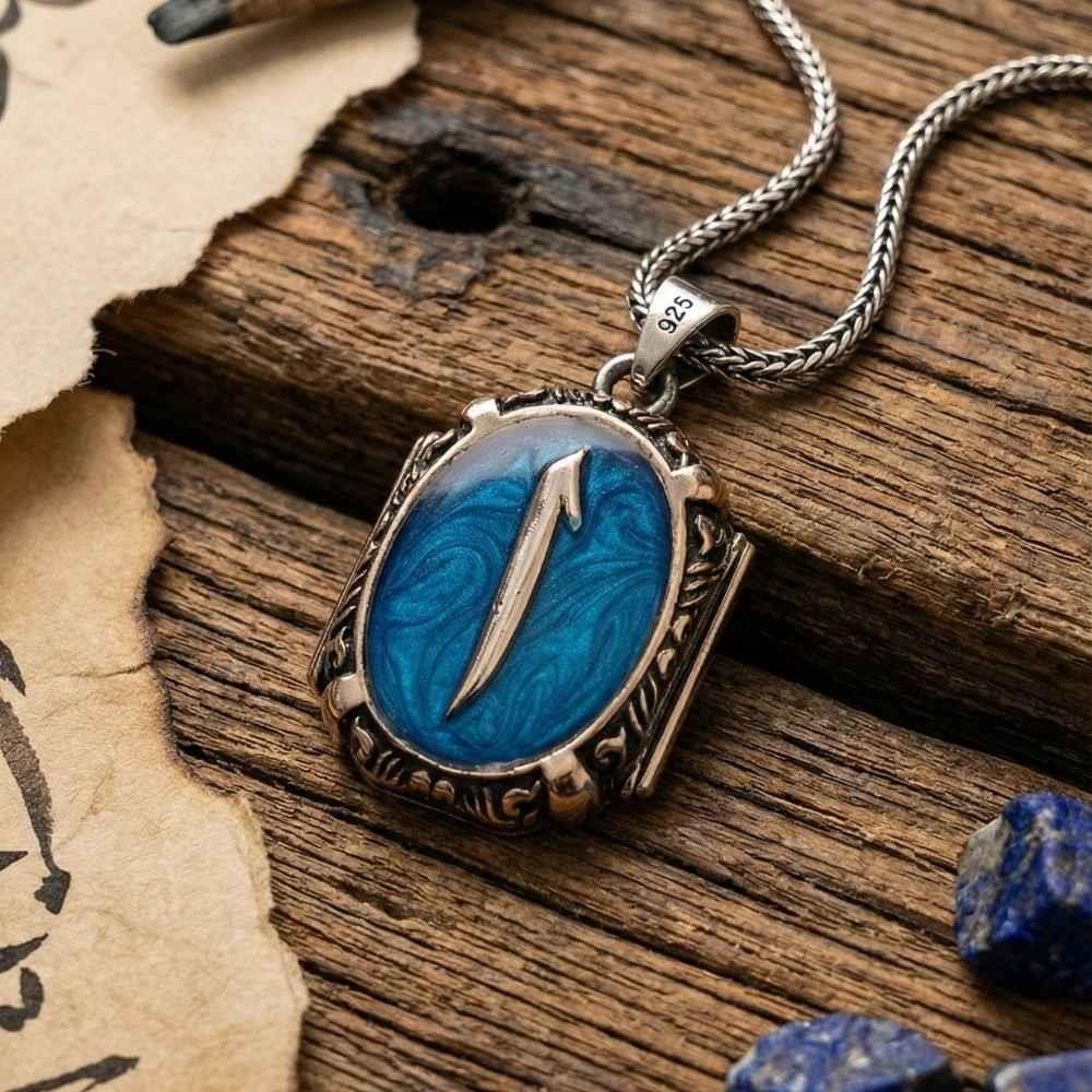 Mavi Mineli Elif İşlemeli Gümüş Kolye Dualı Kolye