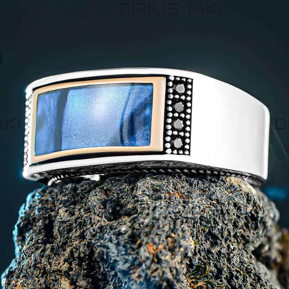 Mavi Sedef Desenli Kenarları Zirkon Taşlı Gümüş Yüzük