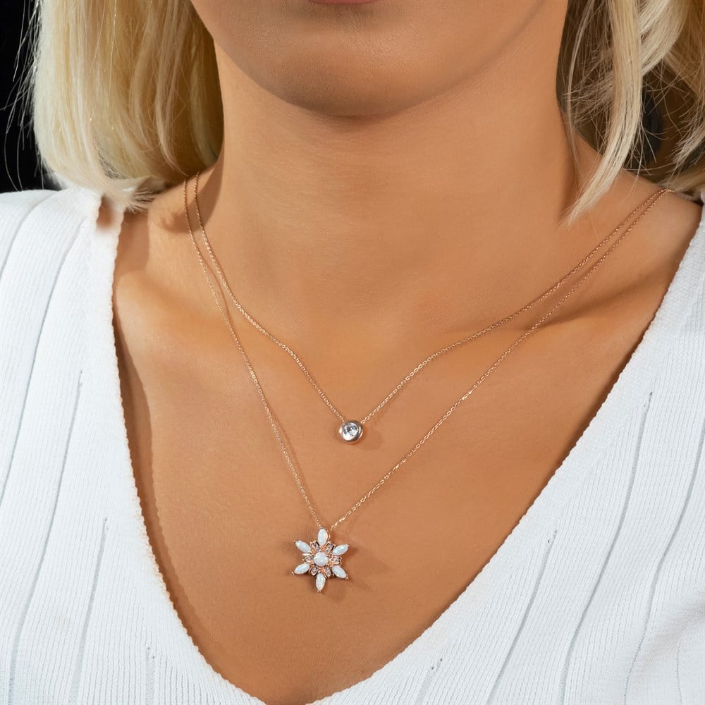 Opal Taşlı Rüzgar Çiçeği Taş Detaylı Gümüş Kolye Rose