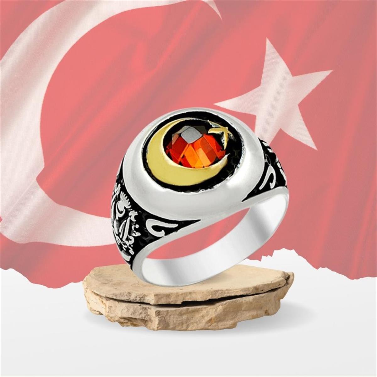 Oval Ay Yıldız Desenli Taşlı Gümüş Erkek Yüzük