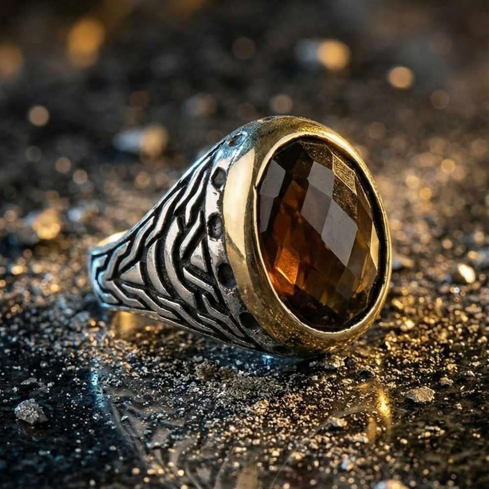 Oval Kesme Zirkon Taşlı Gold Detaylı Gümüş Erkek YüzükZirkon Taşlı Yüzükler