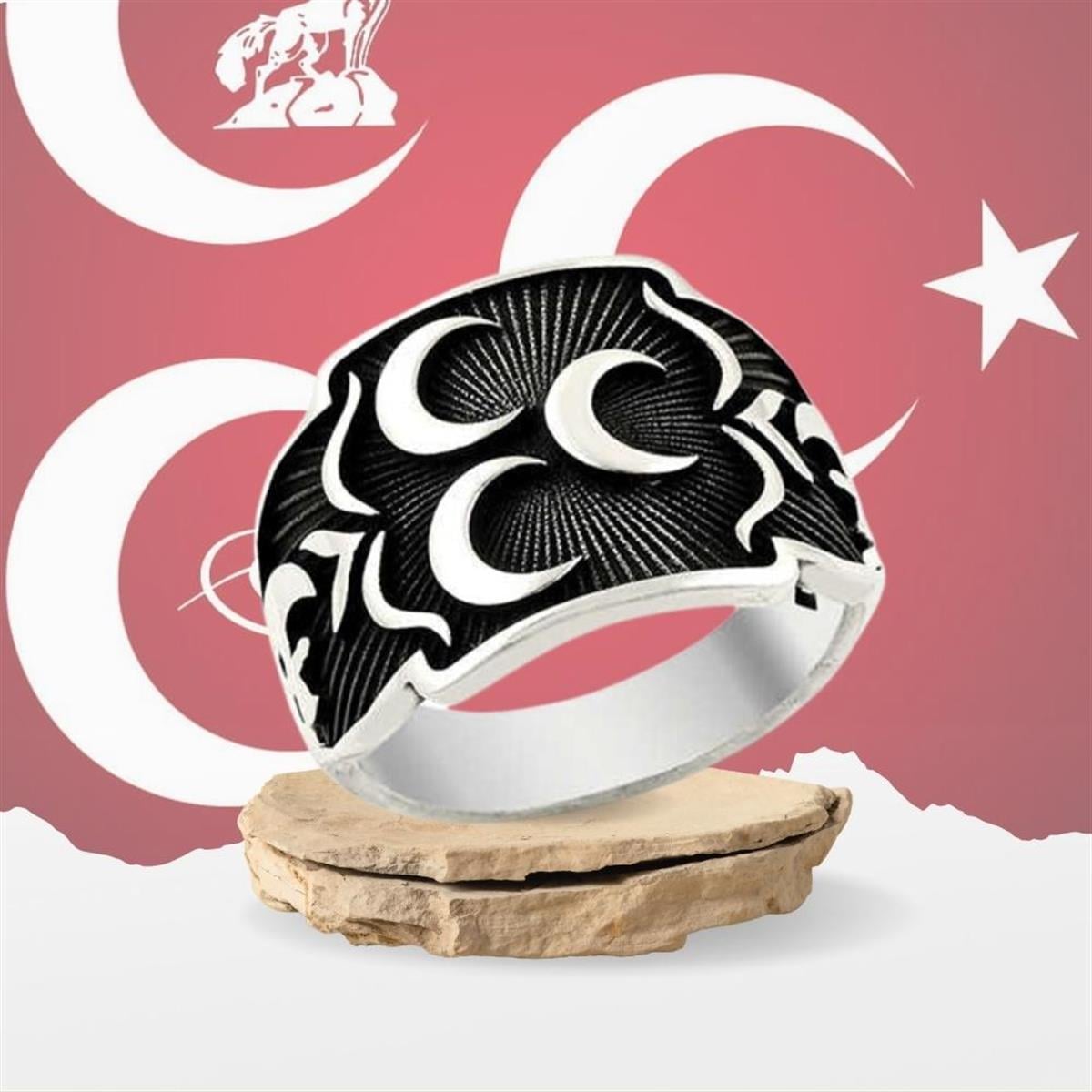 Özel Siyah Zeminli Üç Hilal Balta Desenli Gümüş Erkek Yüzük