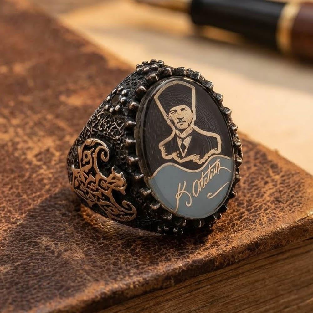 Siyah Turkuaz Mineli Atatürk İşlemeli Gümüş YüzükAtatürk Yüzükleri
