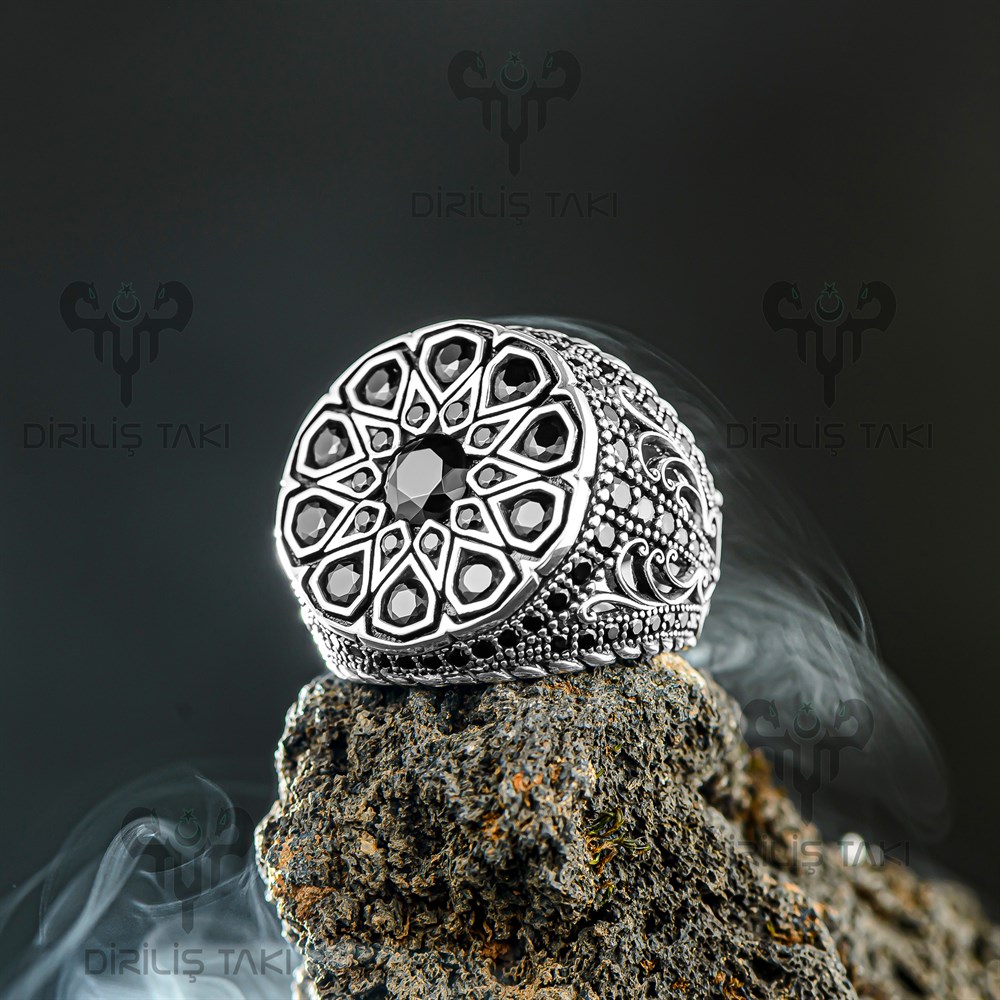 Siyah Zirkon Taş Süslemeli Gümüş Erkek Yüzük