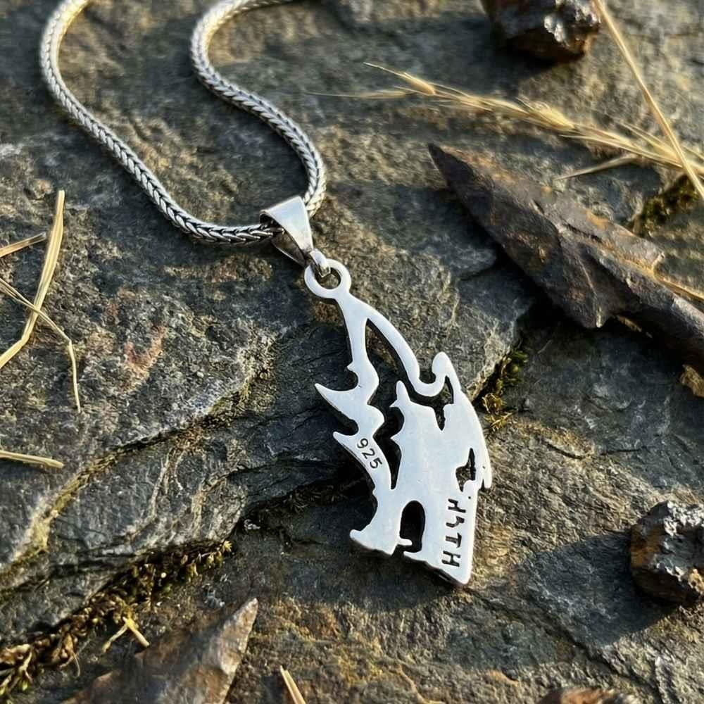 Türk Yazılı Kurt Başlı Gümüş KolyeGray Wolf Necklace