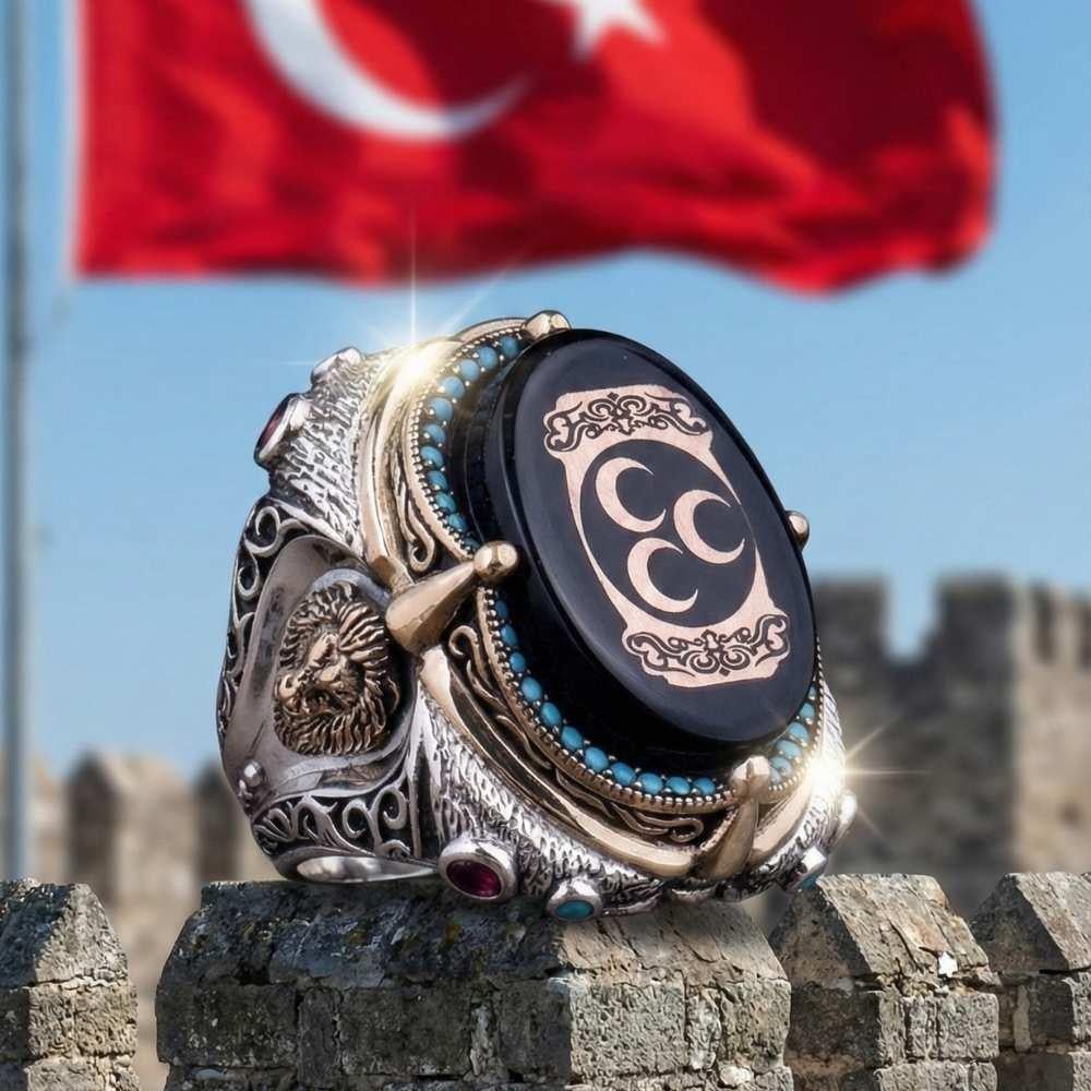 Yanları Aslan İşlemeli Üç Hilal Gümüş YüzükÜç Hilal Yüzük