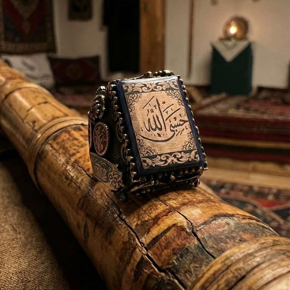 Yanları Tevhid İşlemeli Hasbiyallah Gümüş YüzükHasbiyallah Yüzük