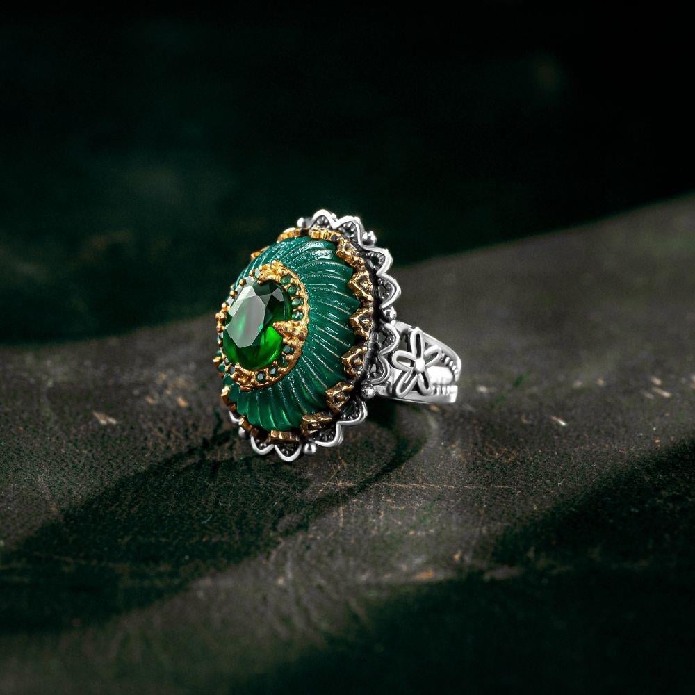 Yeşil El Oyması Kehribar Gümüş Yüzük