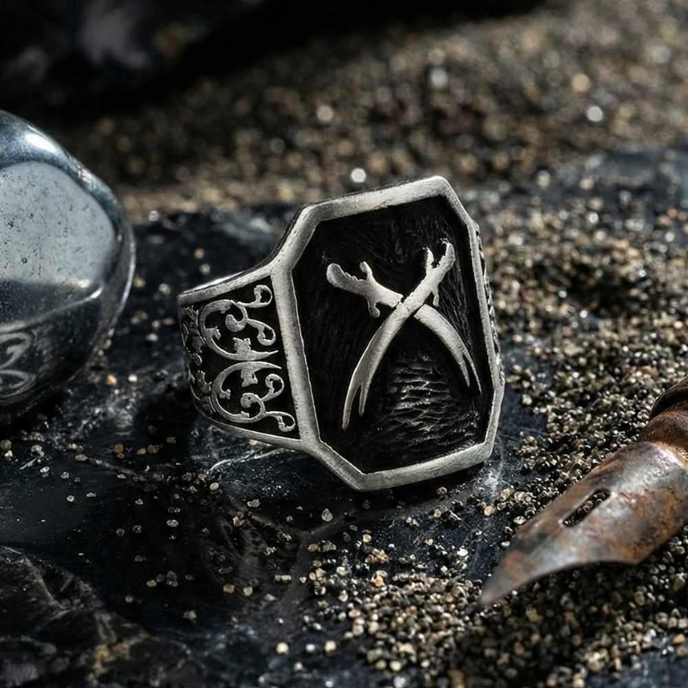Zülfikar Kılıcı Siyah Zeminli Gümüş YüzükZülfikar Kılıcı Yüzük