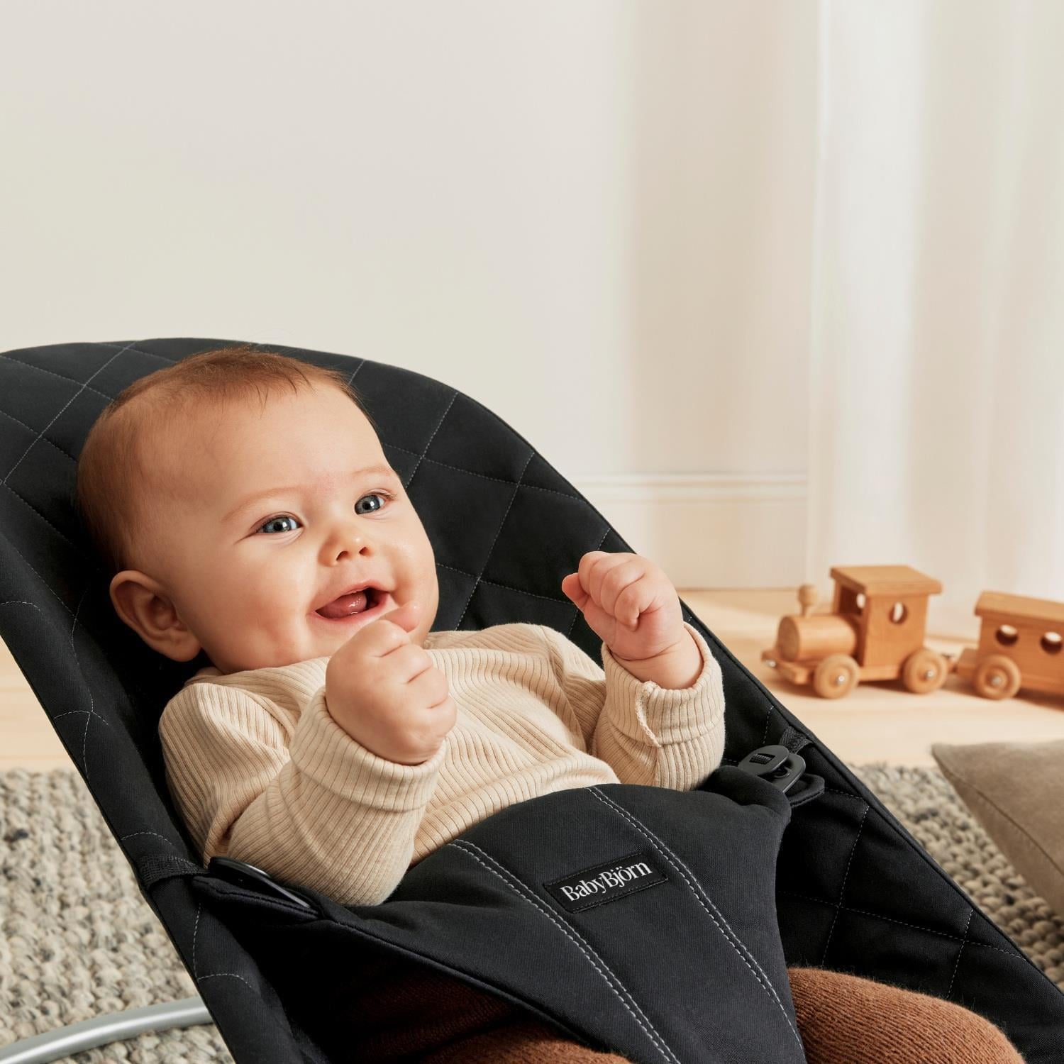 BabyBjörn Black&White Oyuncaklı Bliss Ana Kucağı Woven Black